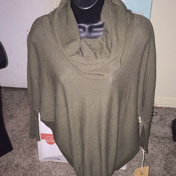 5x$25 Sweater women size XS - Picture 1 of 3